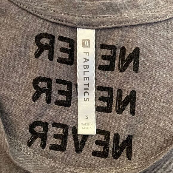 Fabletics Women's Gray Never Settle Graphic Back Muscle Tank Top - Picture 7 of 7
